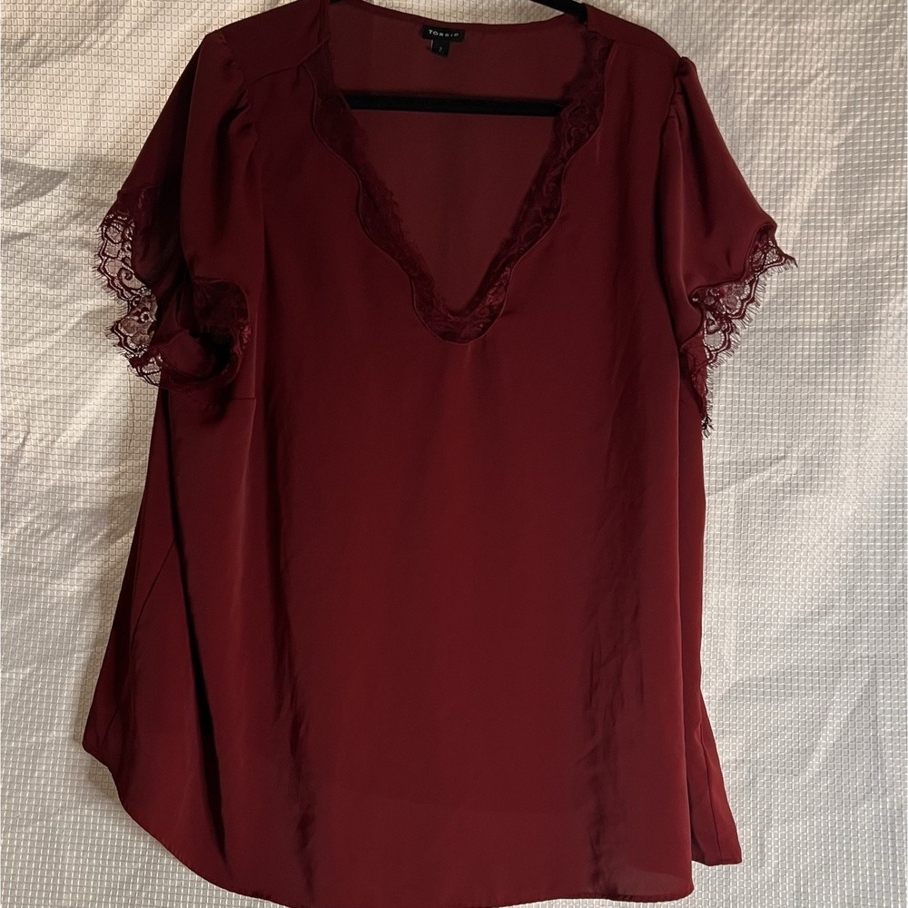 Torrid Cranberry Blouse Lace Trim on Sleeves/Vee‎ Size 2 Plus Women's Top